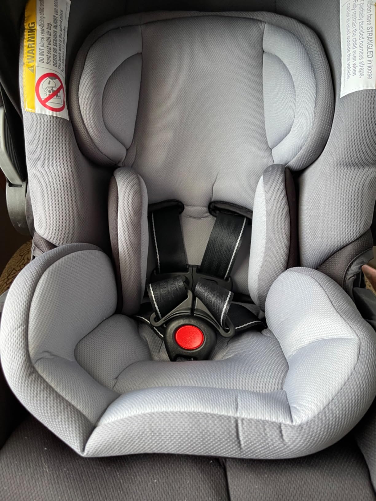 Baby Trend Secure-Lift Infant Car Seat, Dash Black – Compact Lightweight Carrier, Infant Comfort Cushioning, Adjustable Harness Fit customer photo 1