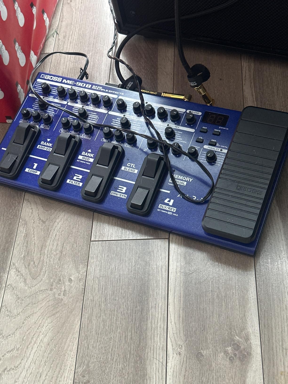 BOSS ME-90 Guitar Multi-Effects Guitar Processor customer photo 1