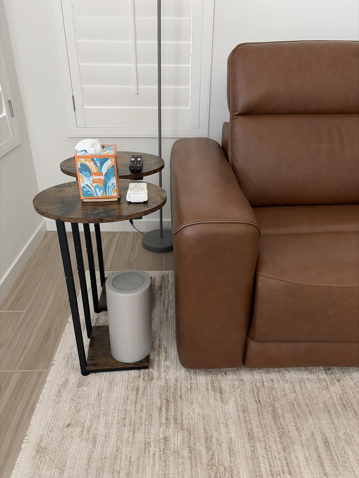 Hosfais Small Side Table End Table, C-Shaped Couch Tables | Wood Coffee Table TV Tray for Small Space, Bedroom Living Room (Black) customer photo 1