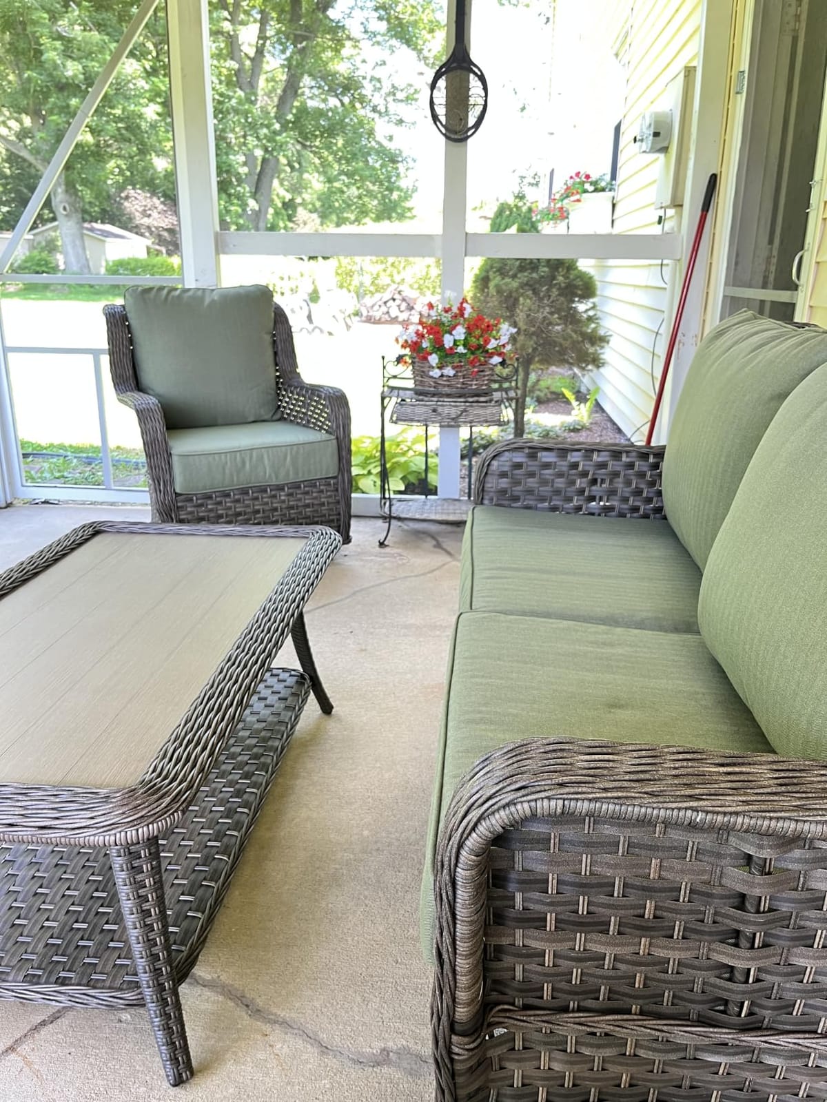 HUGEAR 8x10 Black Beige Checkered Waterproof Outdoor Rug for Patio | Reversible Plastic Straw, Waterproof, Easy to Hose Off Outdoor Rug for Patio, Deck, Backyard, Beach customer photo 2