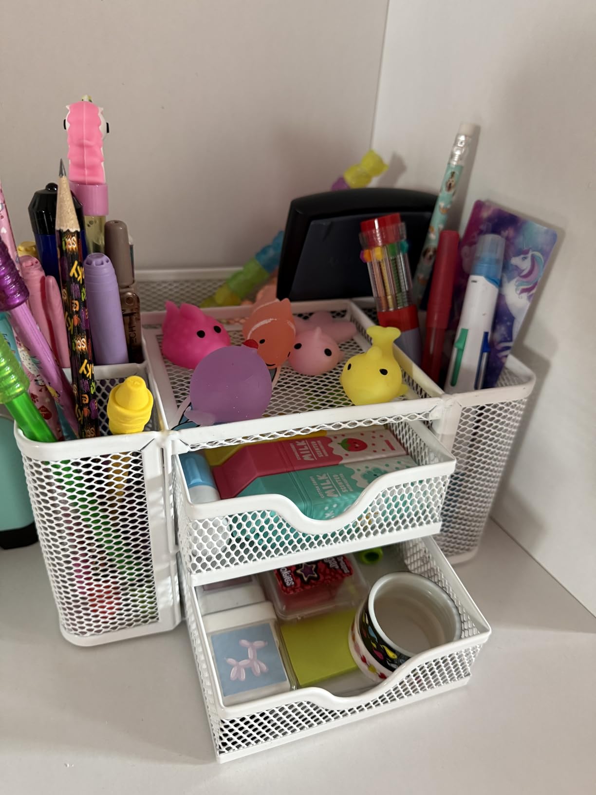 Marbrasse Mesh Desk Organizer, Pen Organizer with 2 Drawer, Multi-Functional Pencil Holder, Desk Organizers and Accessories with 5 Compartments + Drawer for Office Art Supplies (Black) customer photo 1