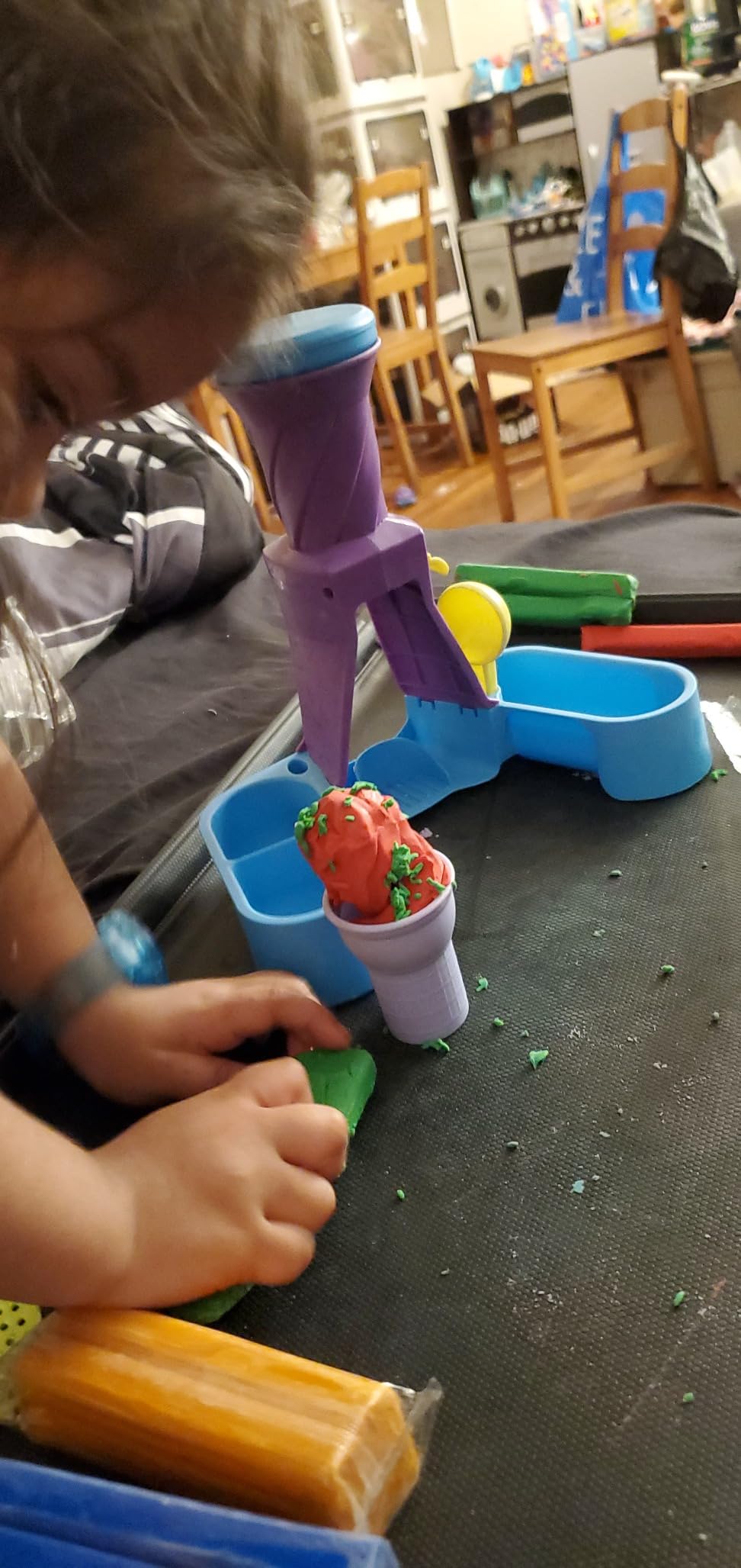 Kinetic Sand Soft Serve Station, Moldable Play Sand Sensory Toys, Ages 5+ customer photo 1