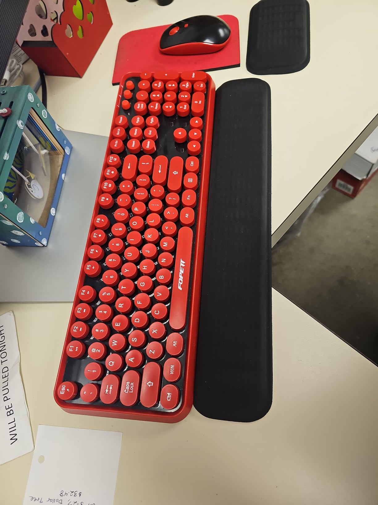 MEKASS Ergonomic Wrist Rest for Keyboard and Mouse, Soft Memory Foam Keyboard Wrist Rest Set with Non-Slip Silicone Base, Easy Typing, Pain Relief, Comfort for Office, Work, Gaming (Classic Black) customer photo 1