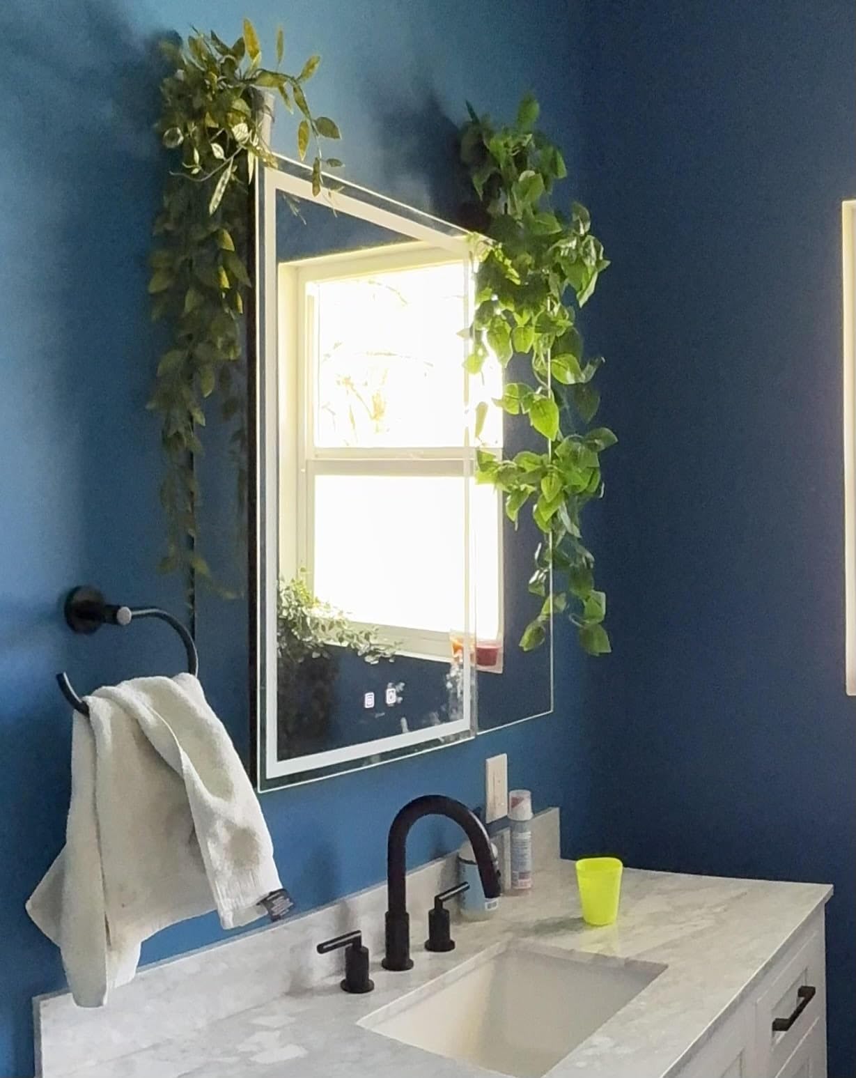 20 * 28 Left Hinge LED Bathroom Mirror Cabinet, Aluminum Medicine Cabinet | Light Adjustable, Sockets & USBs inside, Anti-Fog, Easy to Install customer photo 1