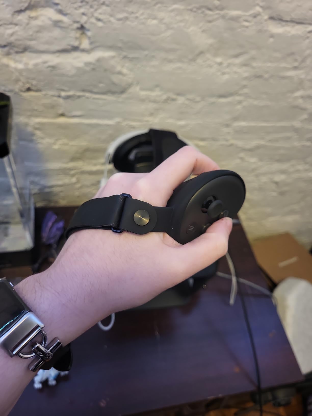 AMVR Upgraded Controller Grips Cover Compatible with Meta/Oculus Quest 3S/Quest 3 Accessories, with Battery Opening Cover and Knuckle Straps Protector customer photo 1