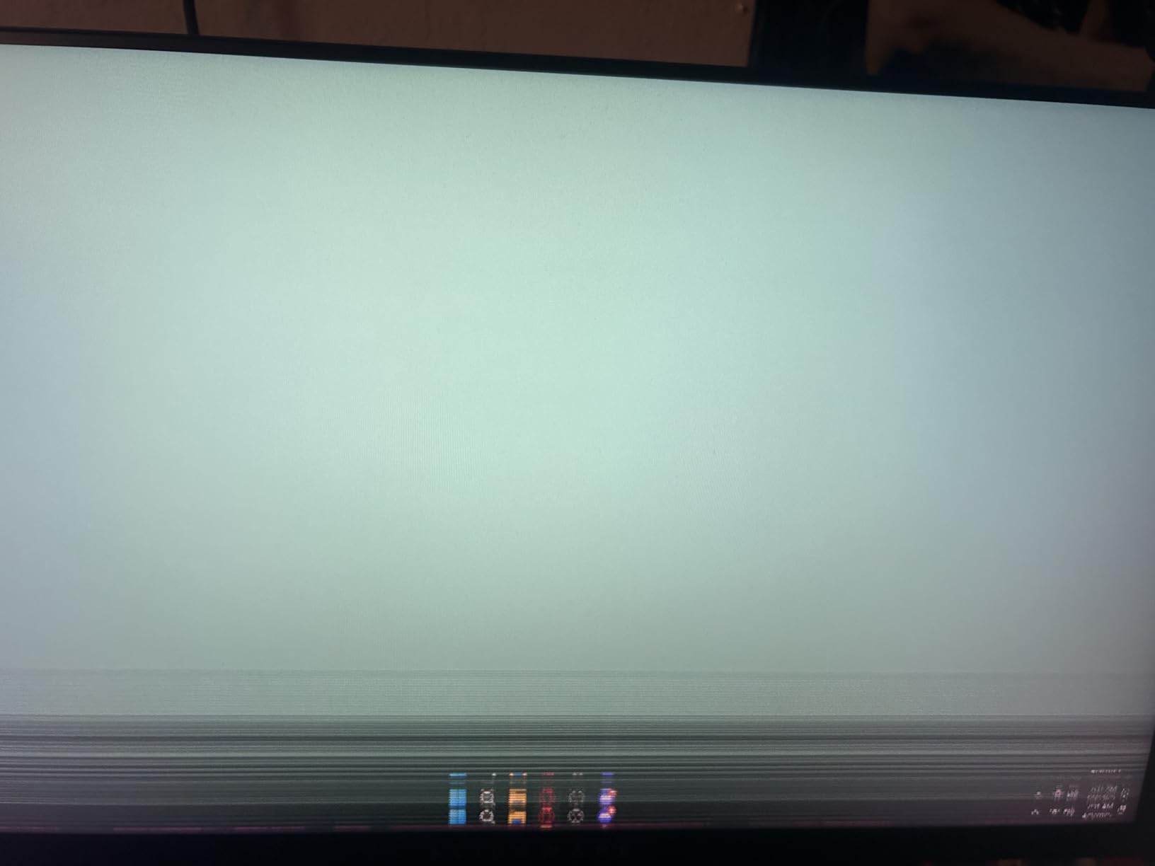 Dell 24 Monitor AW2524HF, FHD Fast IPS, 0.5ms, AMD FreeSync Premium, 400 cd/m2 Brightness, Anti-Glare, 99% sRGB, Height Adjust 4.3in, Pivot, Swivel, VESA Adaptive-Sync, USB 3.2 Hub customer photo 2