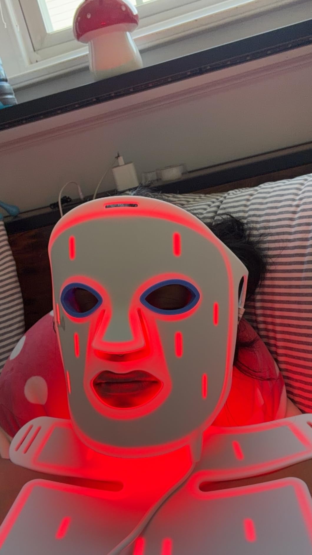 LifePro Revitaglow Red Light Therapy Mask - Triple Chip LED Face Mask customer photo 1