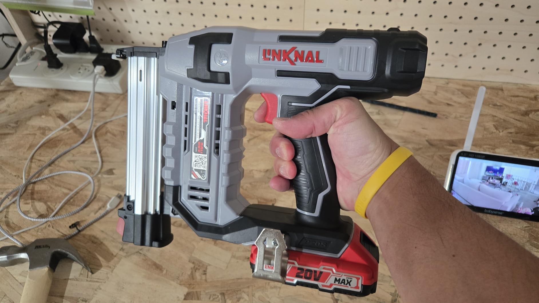 Electric Nail Gun, LINKNAL Cordless Brad Nailer Battery Powered,18 Gauge, 2×20V MAX Li-ion Batteries, Charger and 1000 Nails Included (L820-BN) customer photo 1