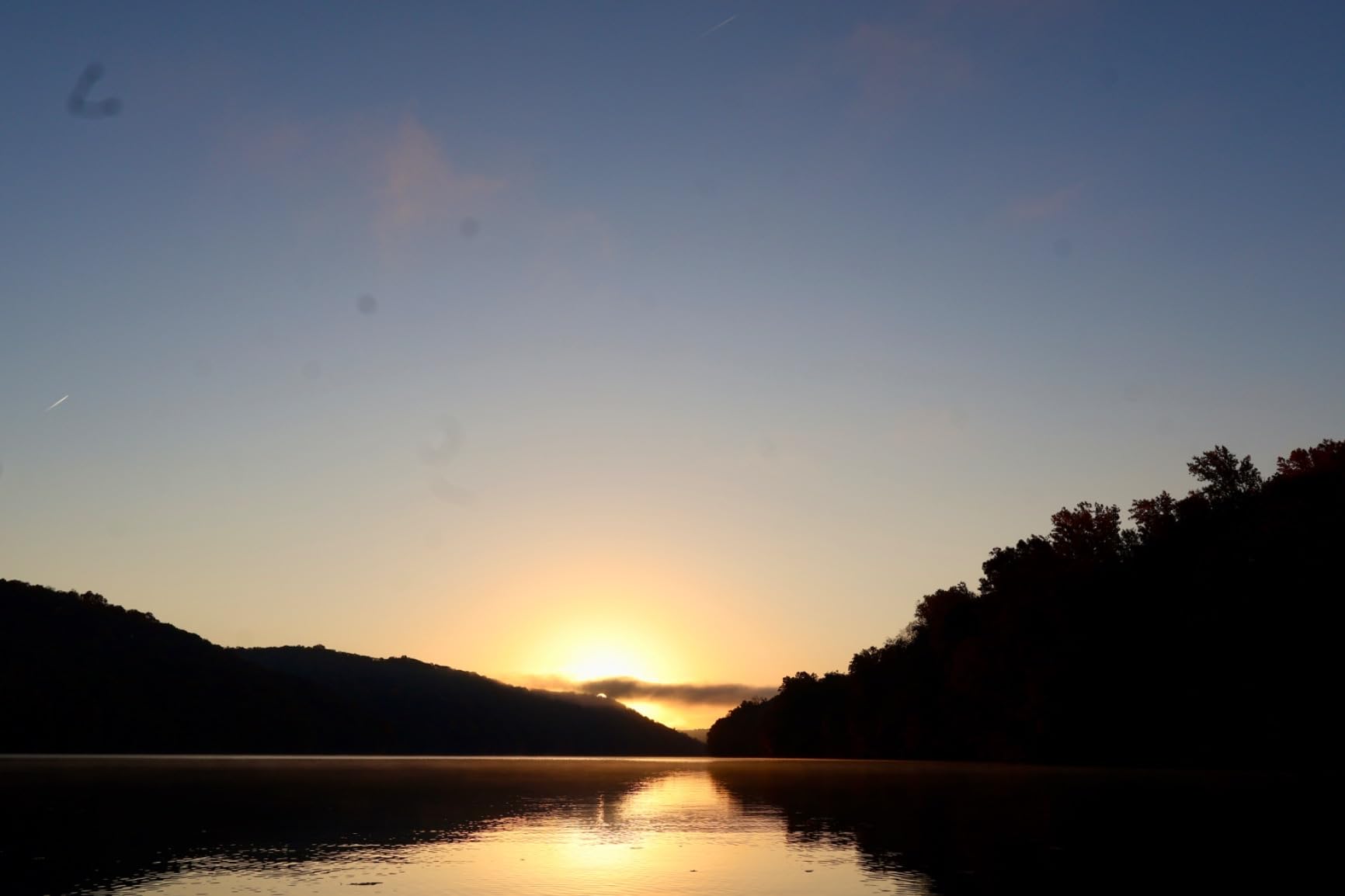 Canon RF-S10-18mm F4.5-6.3 IS STM Ultra-Wide-Angle Zoom Lens (APS-C) customer photo 1