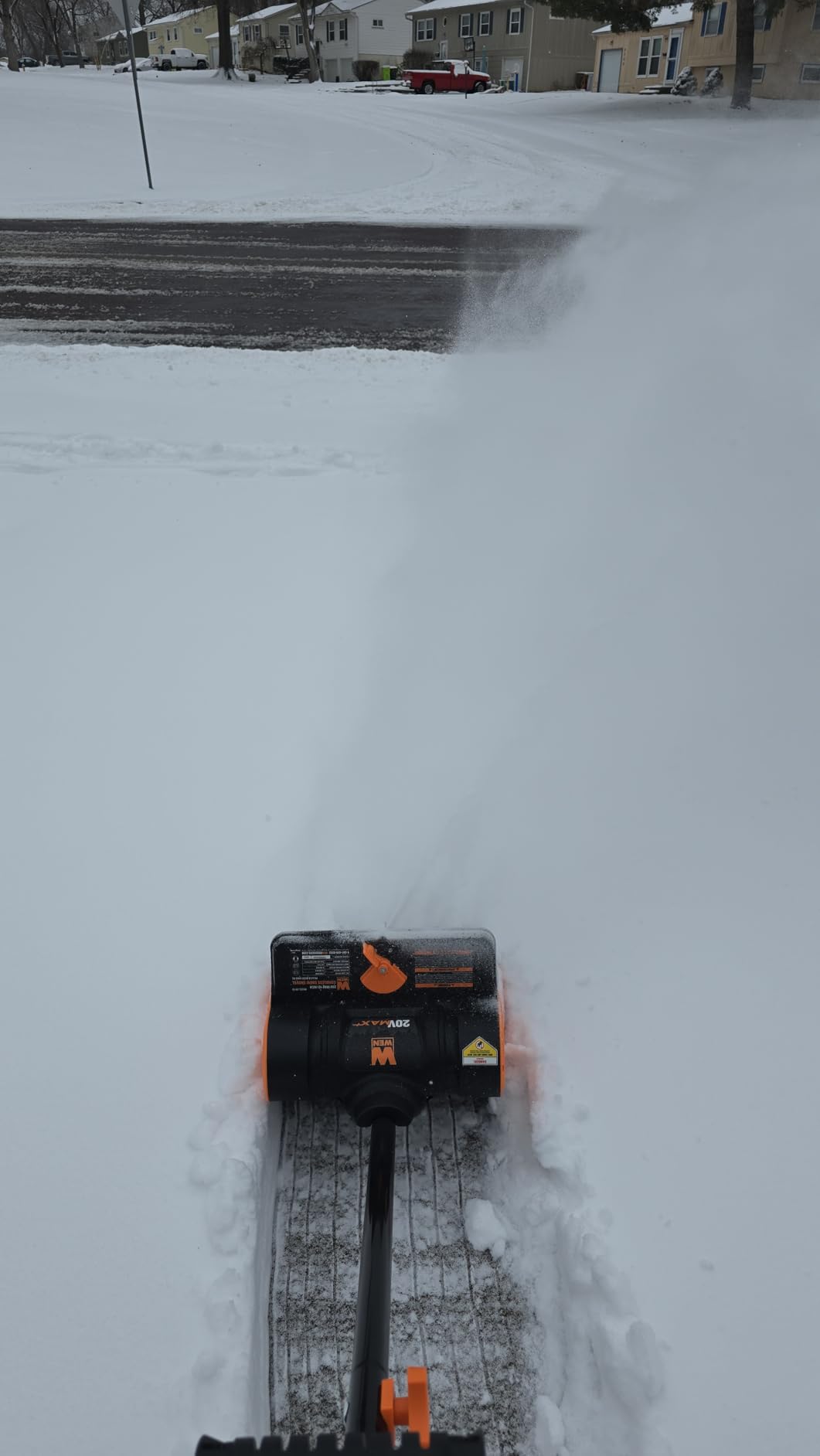 WEN 20V Max 12-Inch Cordless Snow Shovel with 5Ah Battery and Charger (20720) customer photo 2