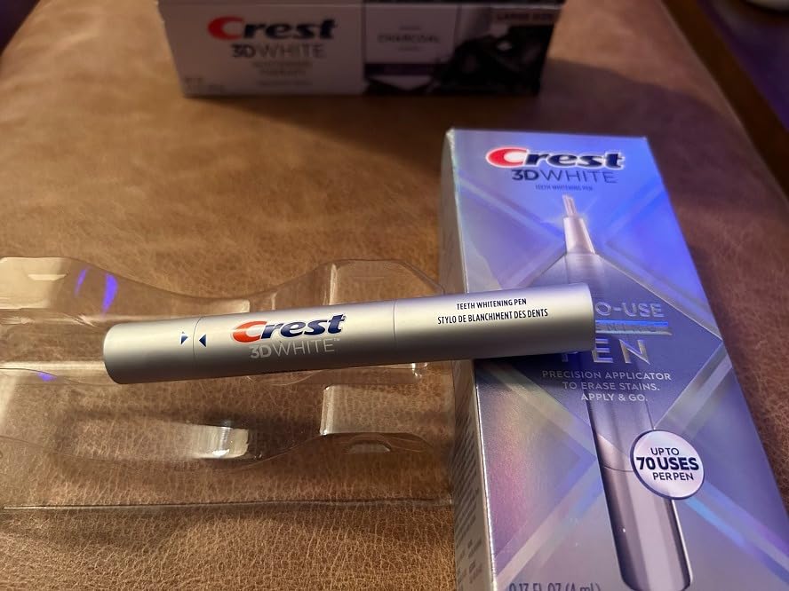 Crest 3DWhite Easy-to-Use Whitening Pen, 1 Teeth WHITENING Pen customer photo 2
