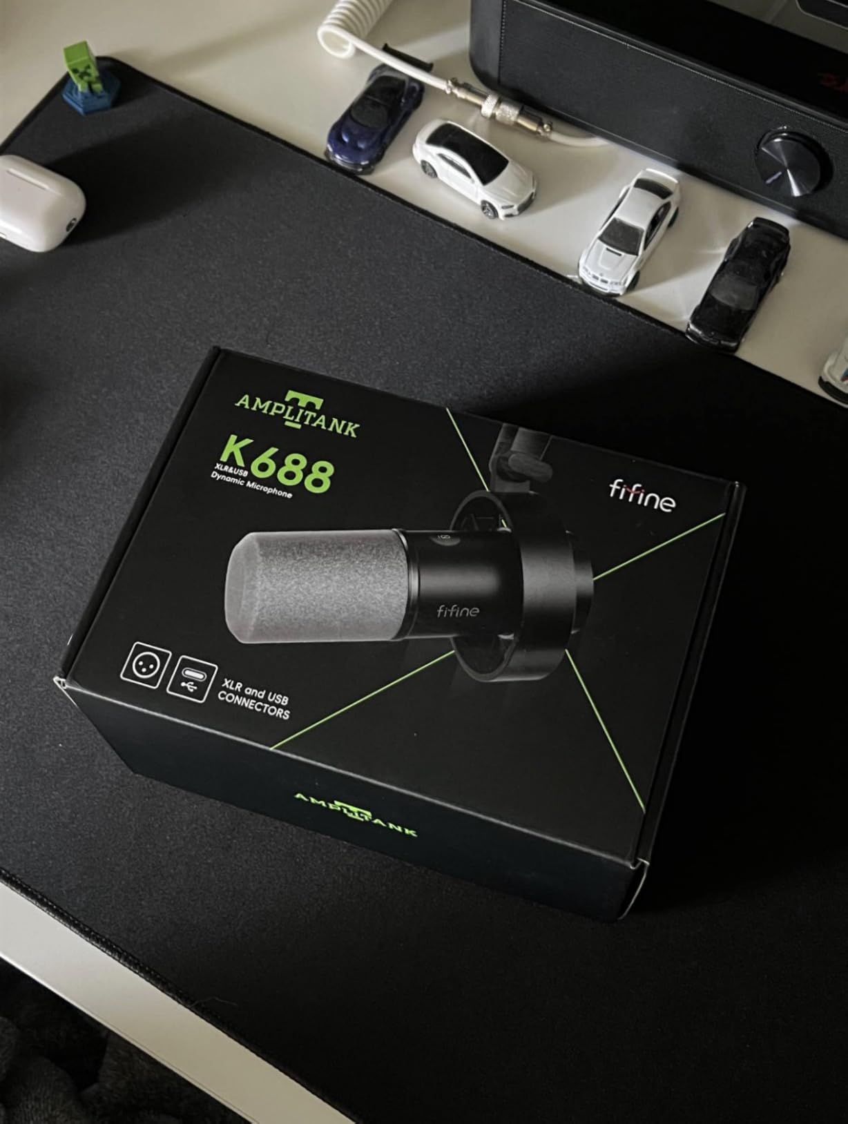 FIFINE AmpliTank K688W Studio XLR Dynamic Microphone, USB PC Podcast Mic customer photo 1