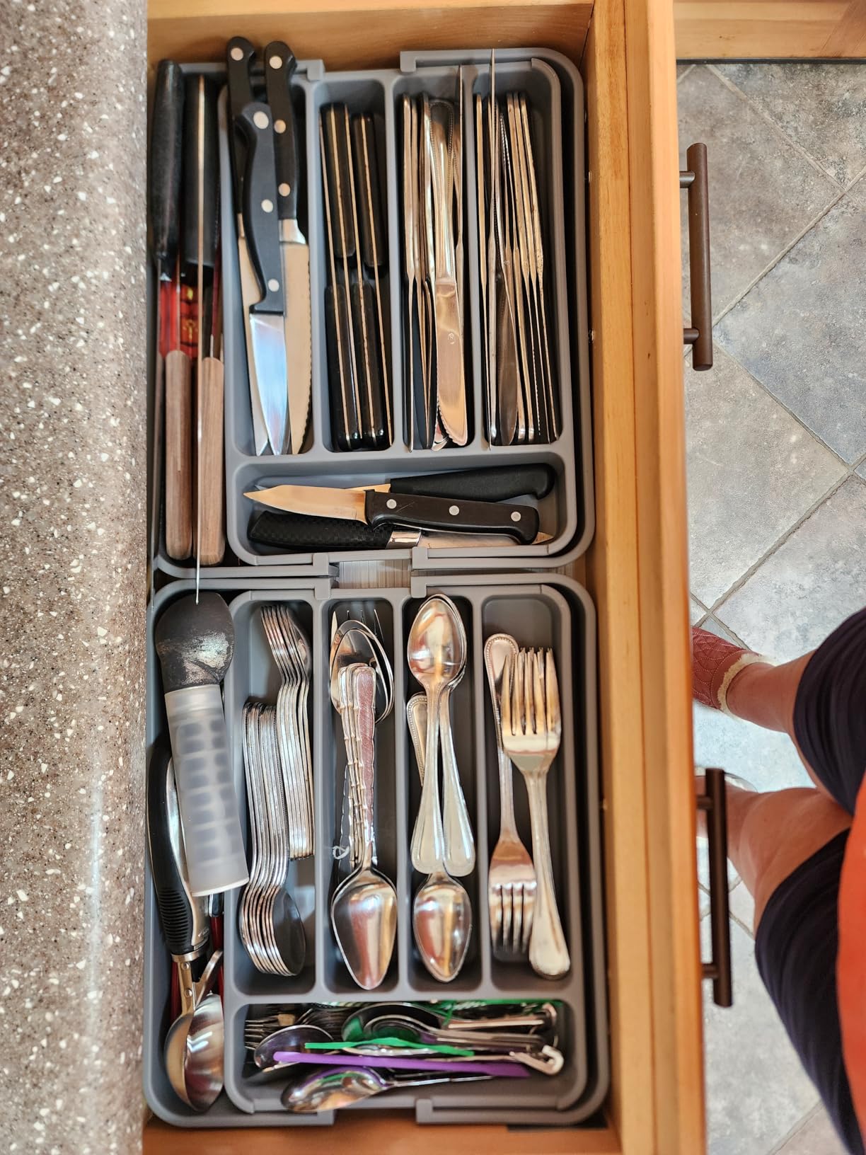 Aujen Silverware Drawer Organizer, Adjustable Utensil Cutlery Tray customer photo 1