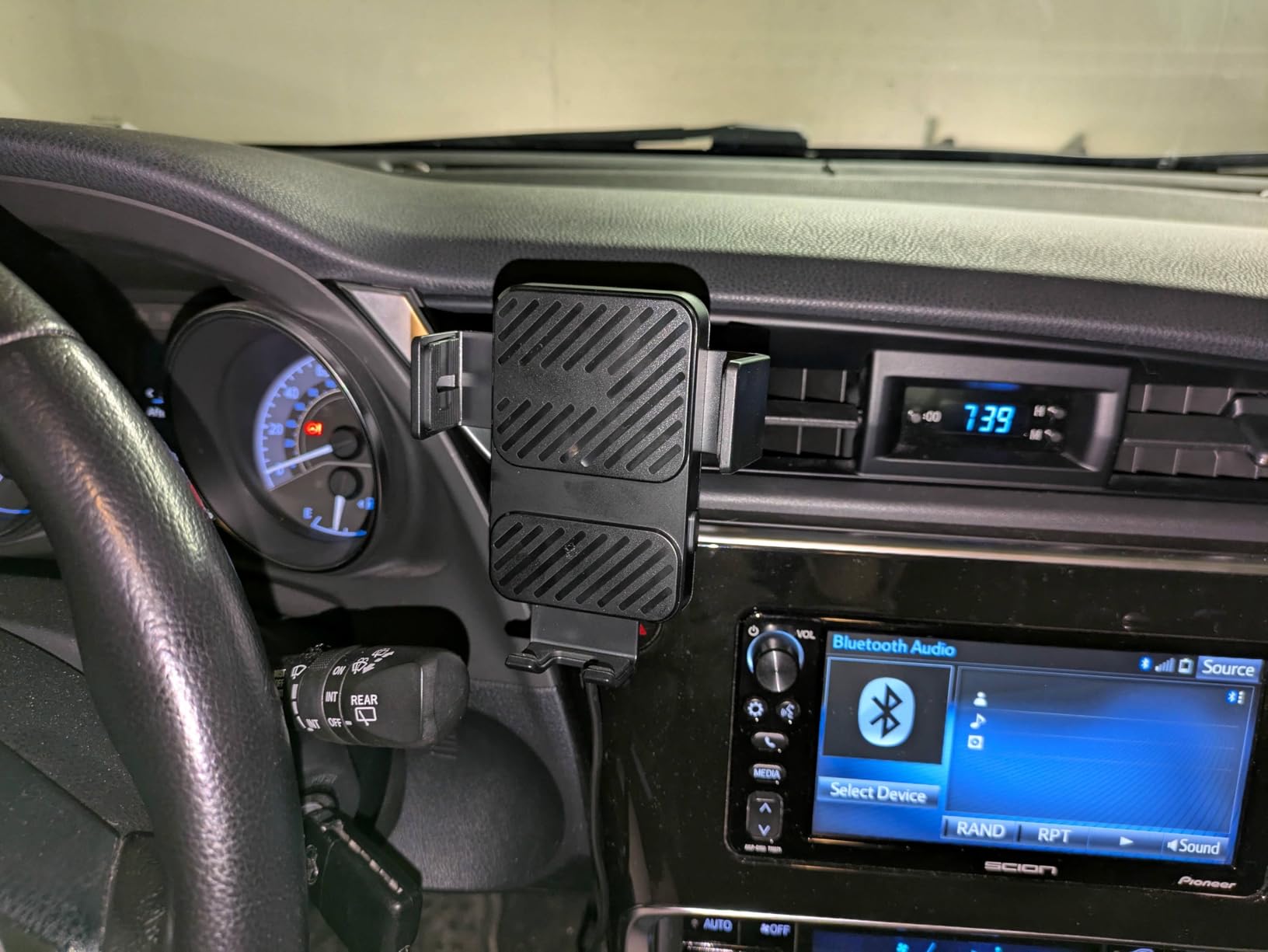 Wireless Car Charger, Phone Holders for Your Car 15W Fast Charging Auto Clamping, Air Vent Car Phone Mount for iPhone 17 16 15 14 13 Mini Pro Max XR, Samsung Galaxy S25 Ultra S24 S23 S22 S21 customer photo 2