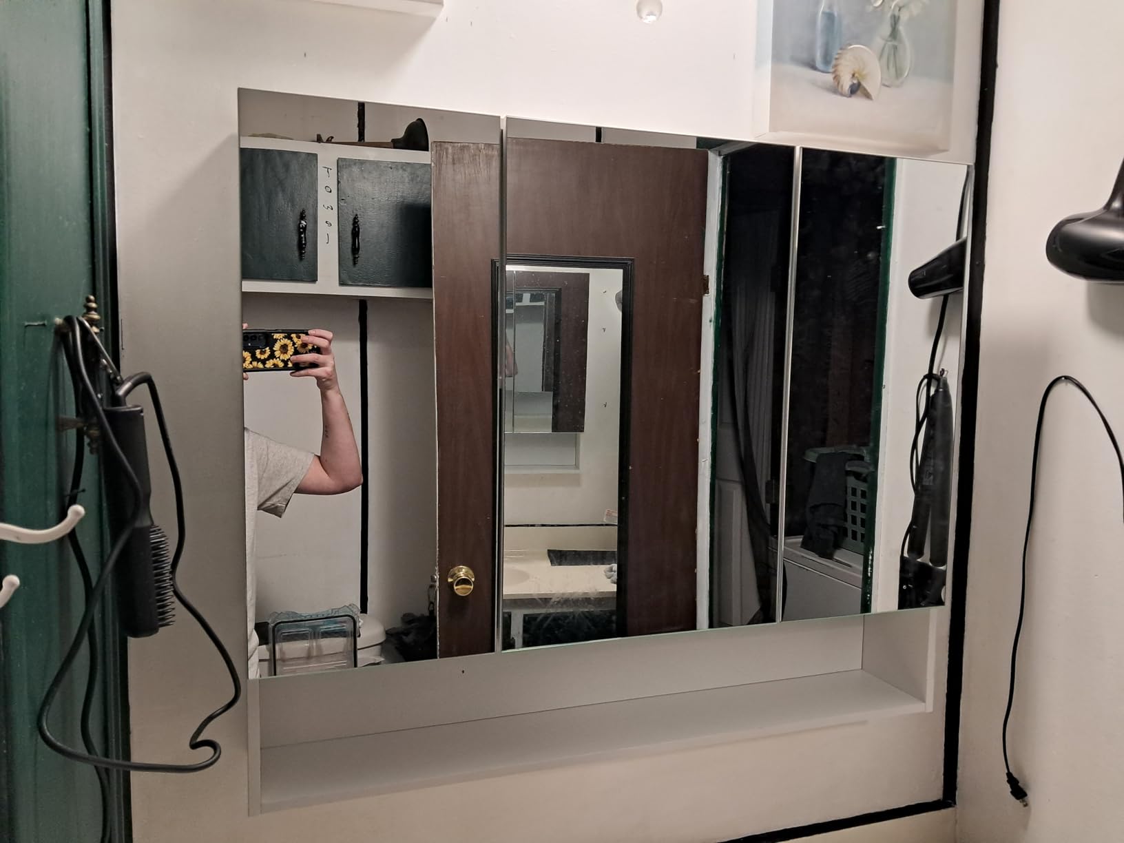 VASAGLE Medicine Cabinet Mirror with Storage, 6.5 x 27.6 x 29.5 Inches | Bathroom Wall Mirror Cabinet, Open Compartment, Adjustable Shelves, Modern Basic, Cloud White, KAILYN Collection UBBK129W01 customer photo 1