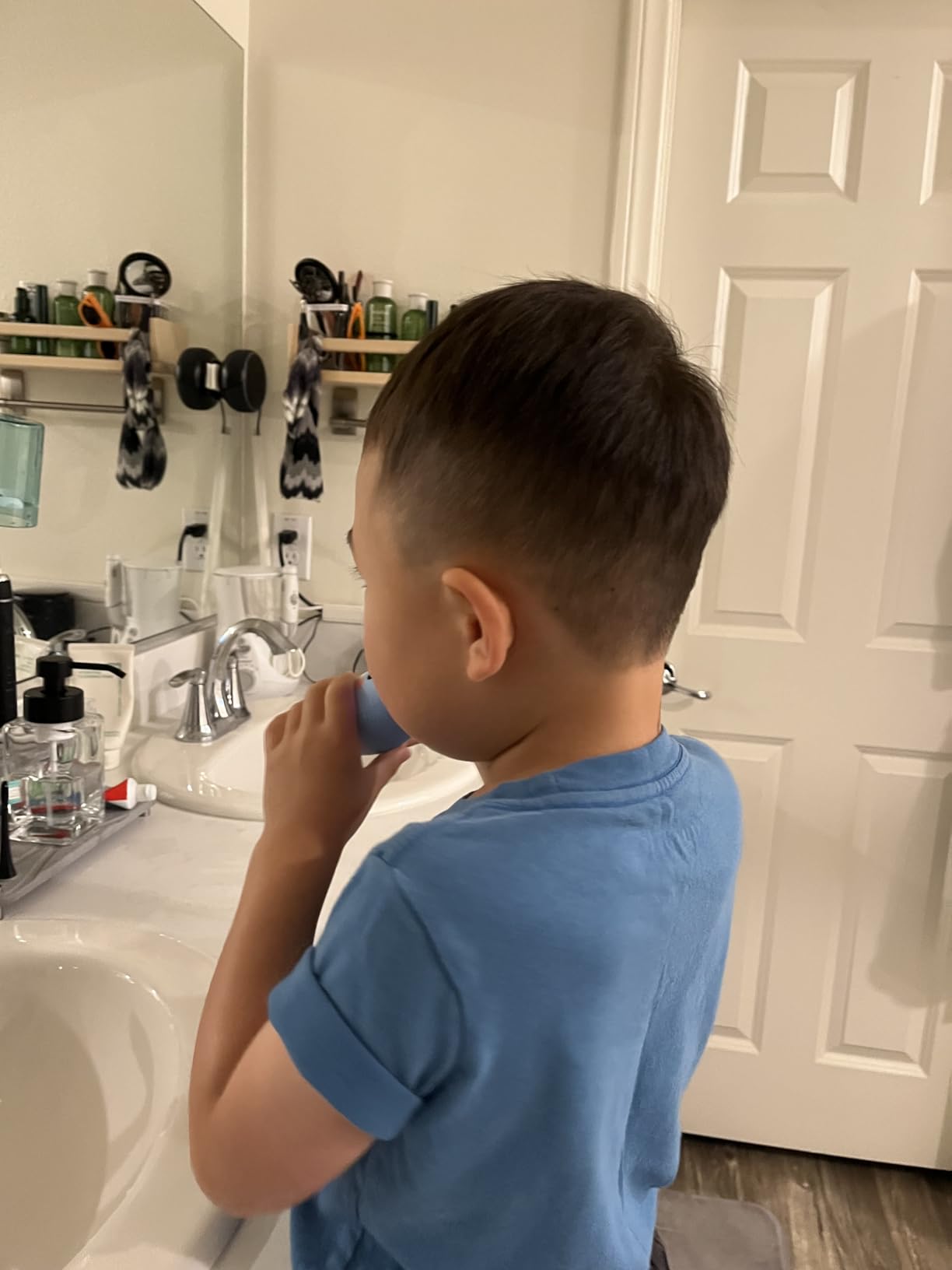 DYCROL Kids U-Shaped Electric Toothbrush,4 Heads,Dinosaur Design Ages 2-6 customer photo 1
