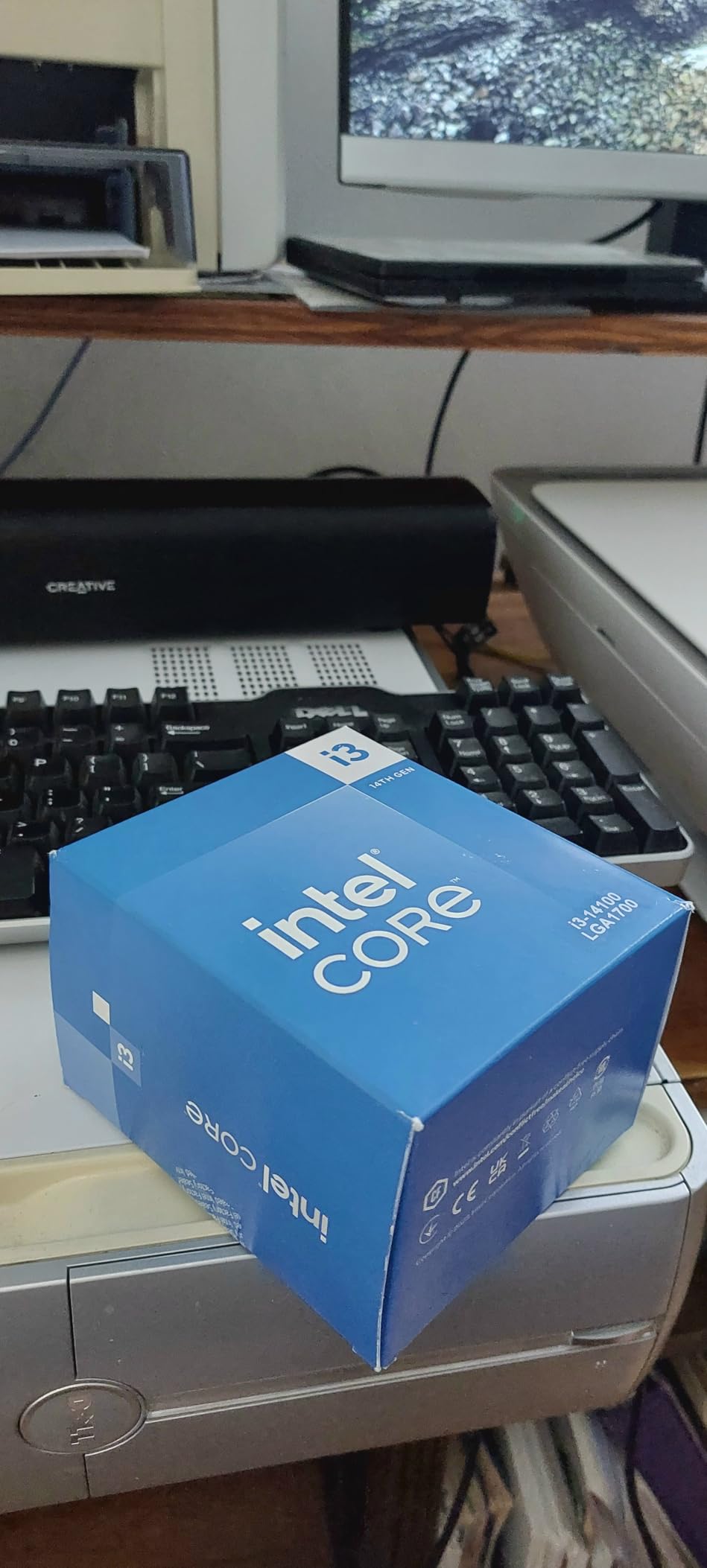 Intel Core i3-14100 Desktop Processor 4 cores (4 P-cores + 0 E-cores) up to 4.7 GHz customer photo 2