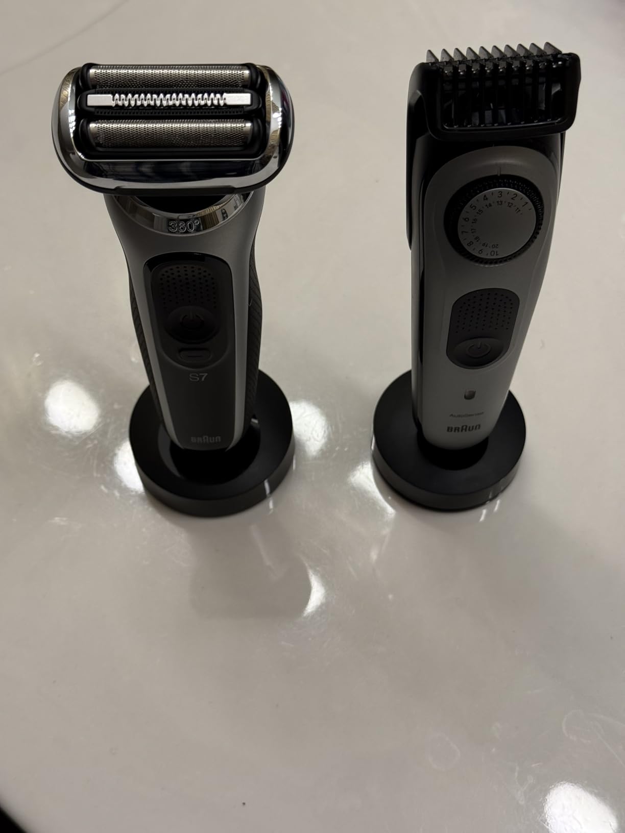 Braun Series 7 Electric Shaver for Men, Wet & Dry Foil Razor, 4-in-1 SmartCare Clean & Charge Center, Beard Trimmer Attachment, Stubble Attachment, Travel Case, Grey 7185cc customer photo 2
