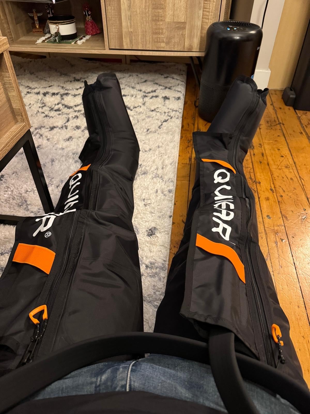 QUINEAR Professional Leg Recovery System, Cordless Air Compression Boots with Sequential Compression, Leg and Foot Massager, Fast Recovery Therapy for Athletes, FSA-HSA Eligible (Medium) customer photo 2