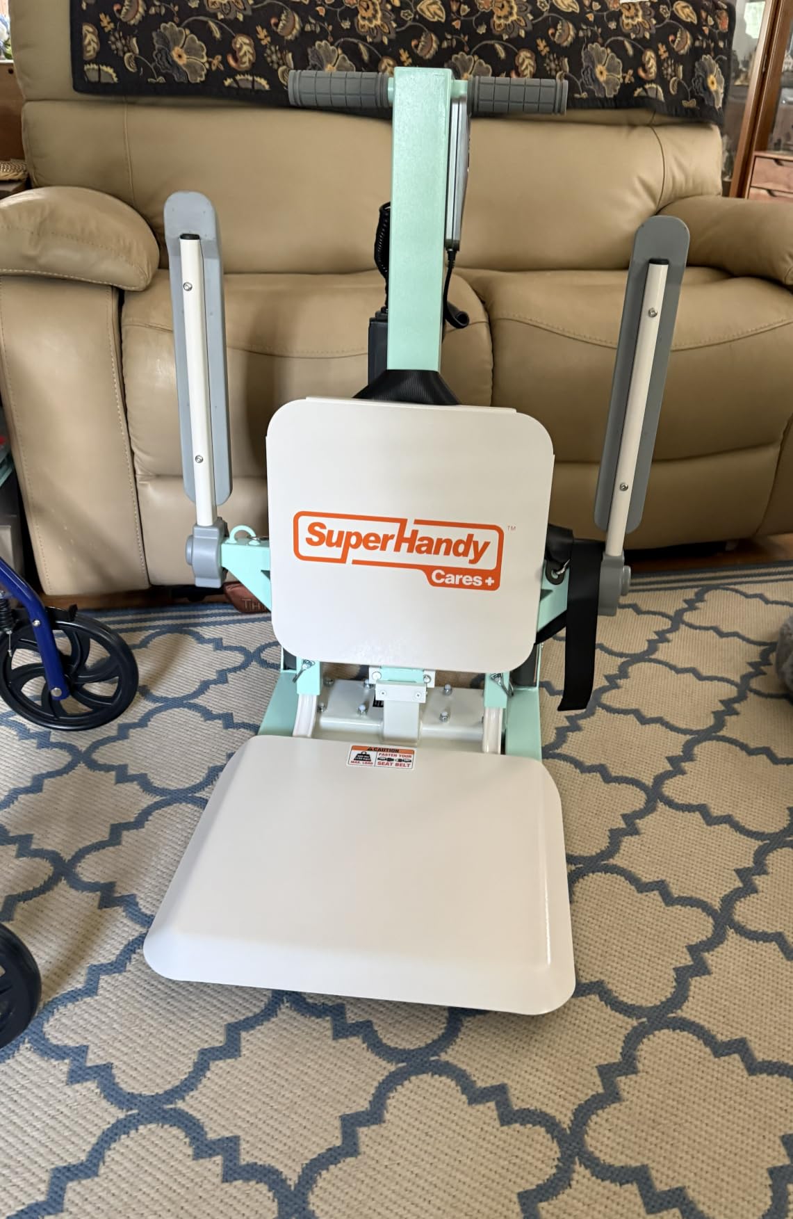 SuperHandy Electric Floor Lift for Elderly, 400 lb Capacity customer photo 2