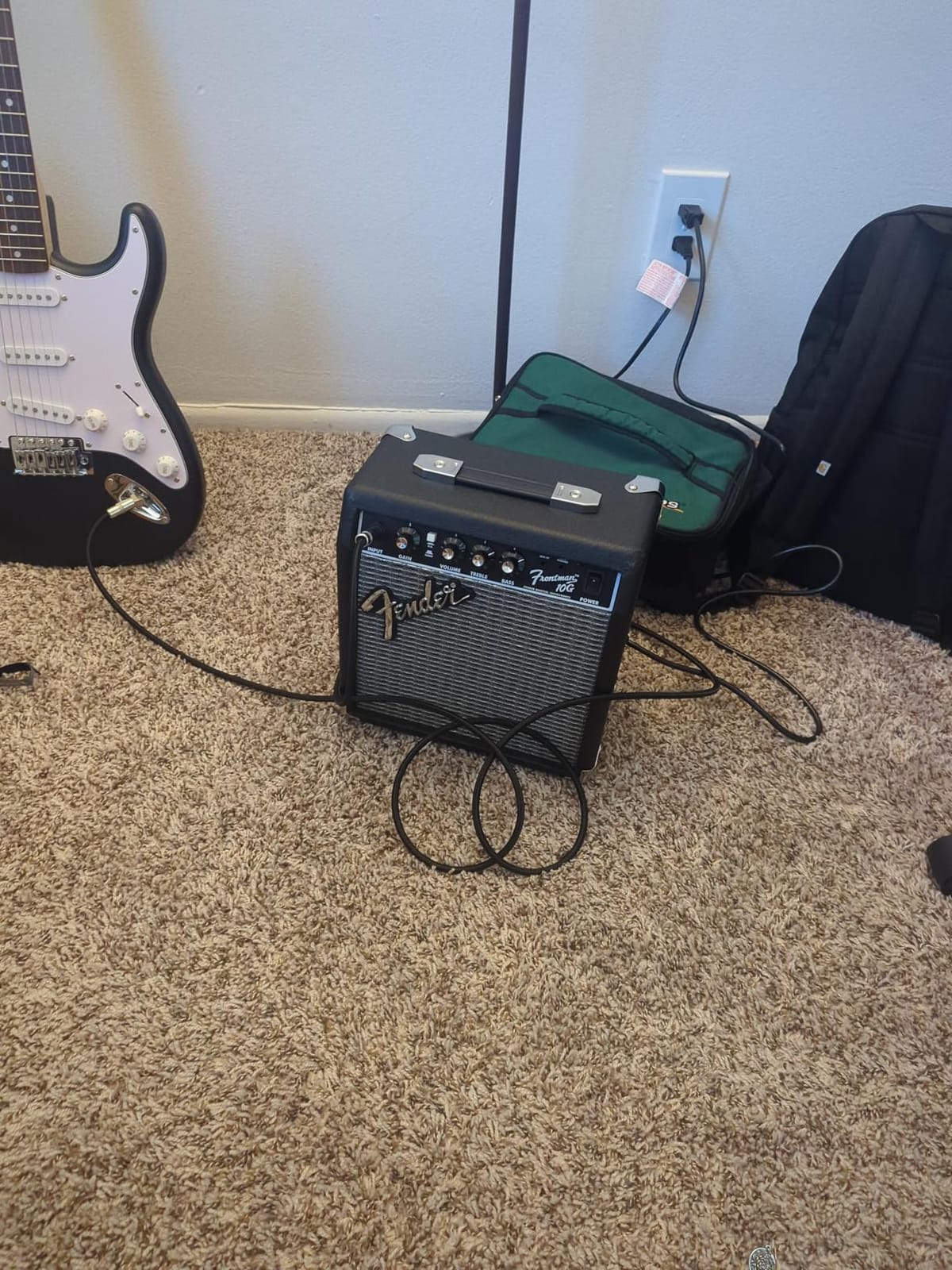 Fender Squier Debut Series Stratocaster Electric Guitar, Beginner Guitar, with 2-Year Warranty, Includes Free Lessons, Dakota Red with Matte Finish customer photo 2