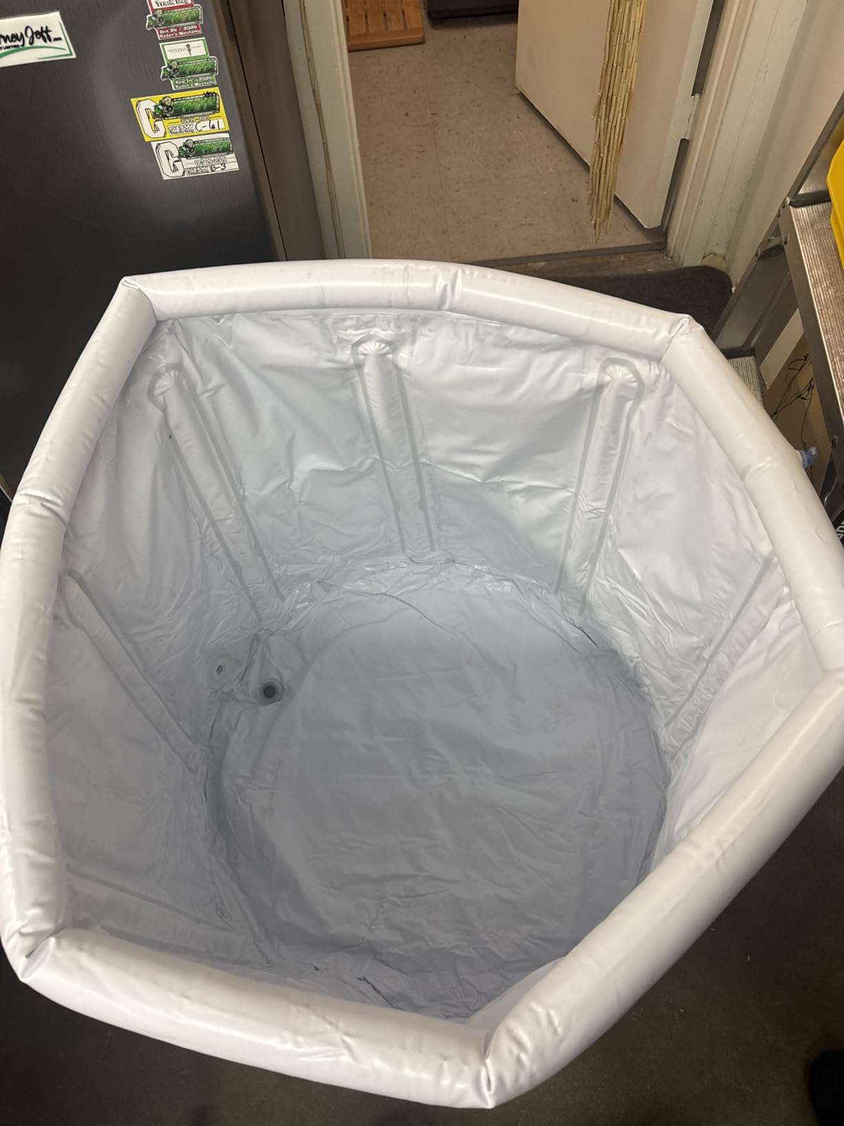 Cold Plunge Tub – Portable Ice Bath Tub for Athletes & Adults – Inflatable Bathtub for Cold Water Therapy, Sports Recovery & Wellness – Outdoor & Indoor Use – 5-Year Assurance customer photo 1