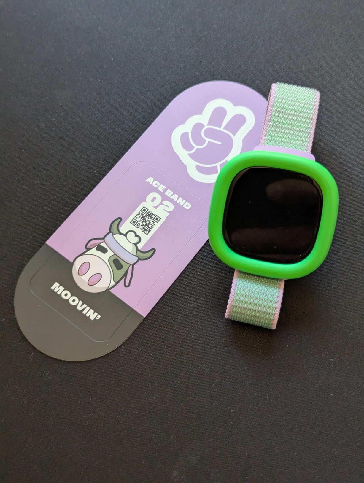 Fitbit Google Ace LTE - Kids Smartwatch with Call, Message, GPS, and Activity-Based Games, Ace Pass Data Plan Required - Spicy - Moovin customer photo 1