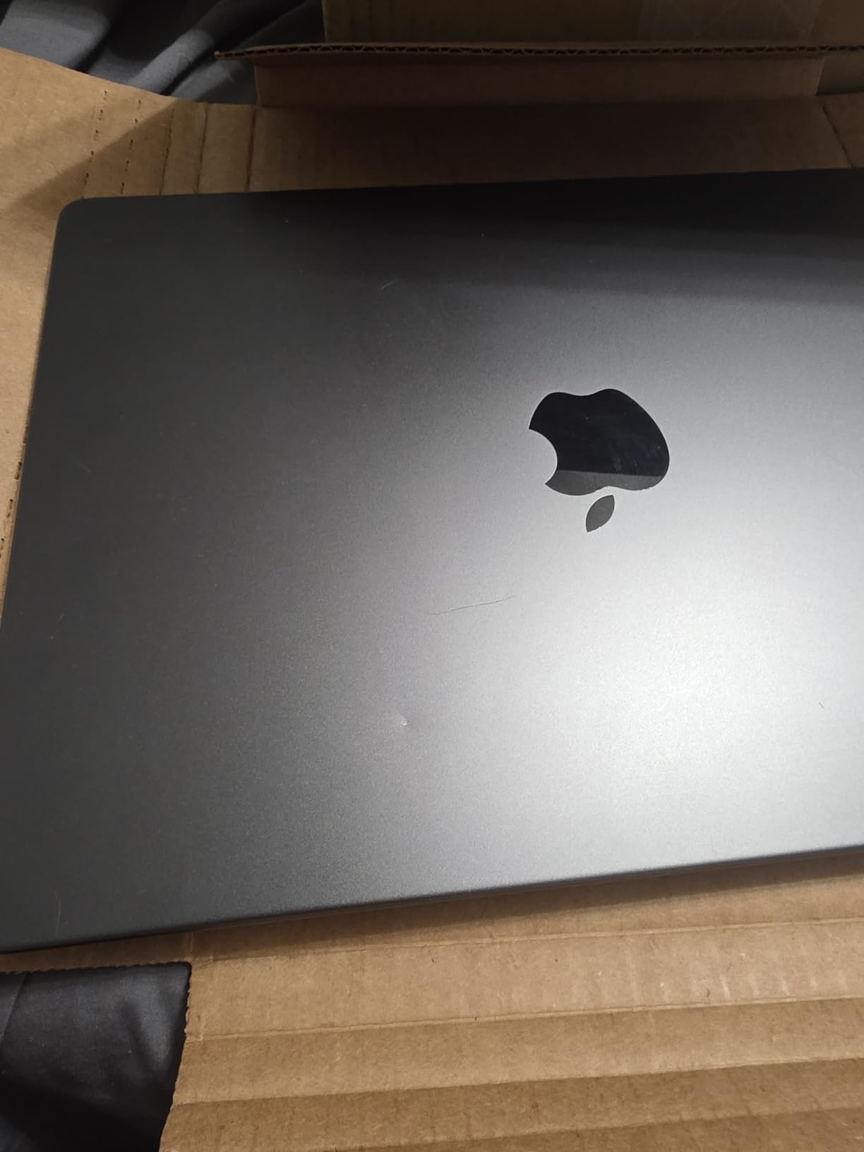 Apple 2023 MacBook Pro with Apple M3 Pro Chip, 14-inch, 18GB RAM, 1TB SSD Storage, Space Black (Renewed) customer photo 2