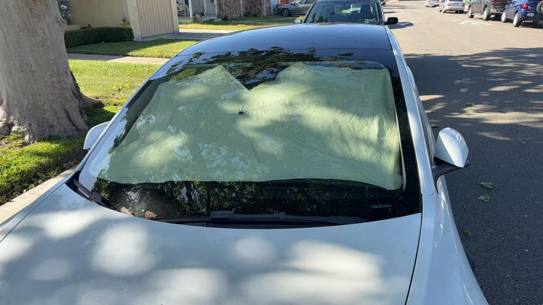 Nmoiss 2026 Windshield Sun Shade Umbrella [Vinyl Coating Heat Shield] customer photo 1