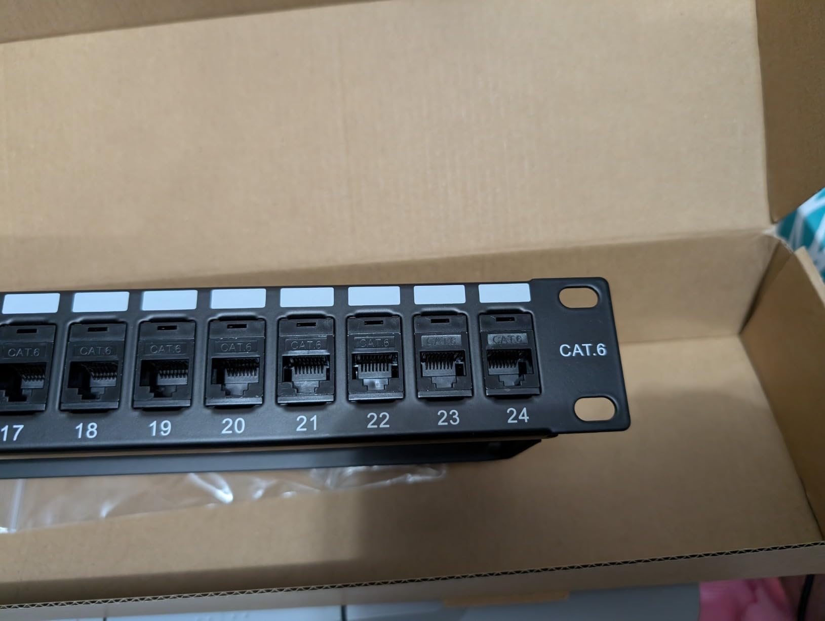 Sokqovt Patch Panel 24 Port Cat6 with Coupler Keystone, Cat6 Network Patch Panel 10G No Punch Down, Time-Saver Ethernet 1U Rj45 Panel with Sturdy Back Bar, 19 Inch Coupler Network Panel customer photo 1