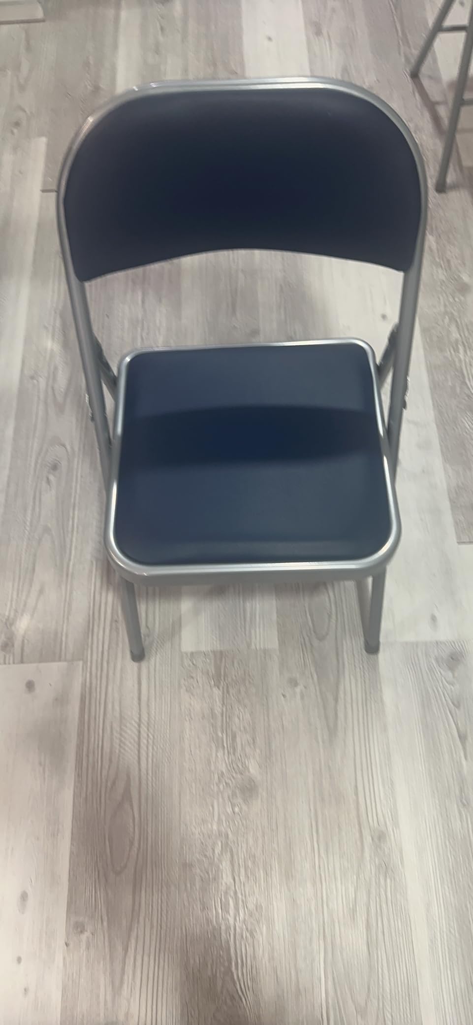 VINGLI 10 Pack Folding Chairs with Padded Seats, Metal Frame with Pu Leather Seat & Back, Capacity 350 lbs, Black customer photo 2