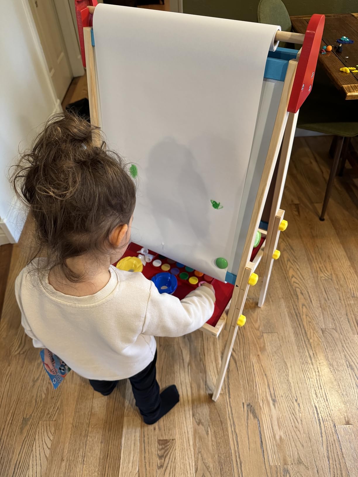 Blue Squid Art Easel for Kids with Paper Roll x 3, Includes 100+ Accessories, Double Sided Adjustable Wooden Painting Easel with Magnetic Chalk Board, White Board for Toddlers Ages 3,4,5,6,7,8,9,10,12 customer photo 1