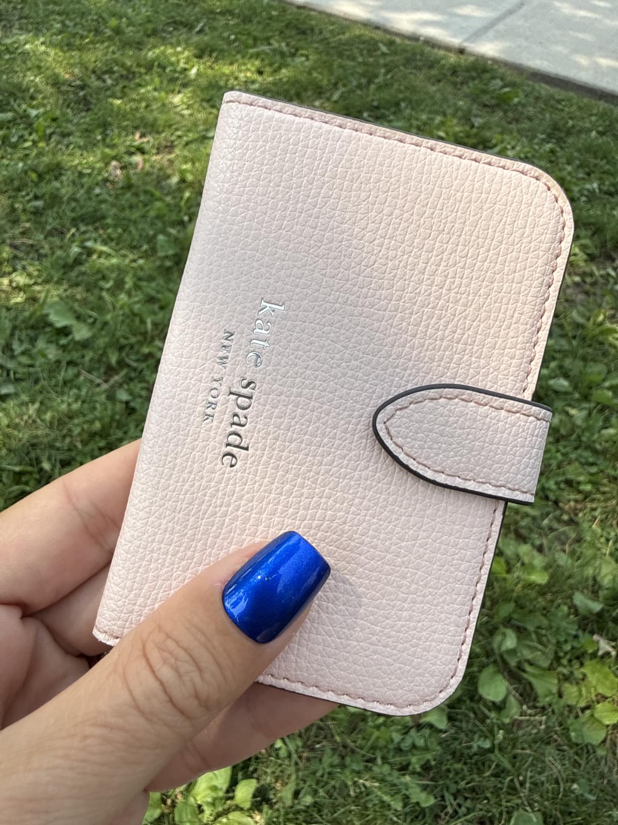 kate spade new york Morgan Magnetic Card Holder/Wallet - Chalk Pink | Stylish Phone Wallet - Compatible w/MagSafe Phones & Cases - Detachable MagSafe Wallet for iPhone 17 Pro Max/16/15/14/Pixel 11 customer photo 1