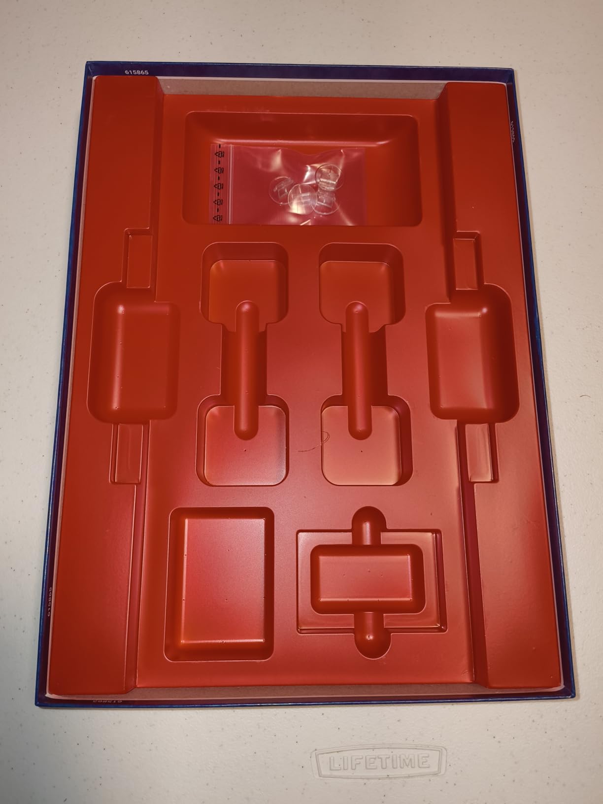 Ravensburger Pokémon Labyrinth Glow in the Dark - Sliding Fun with Your Favorite Pokémon - Playable in Light and Dark for 2-4 Players Ages 7 and Up customer photo 1