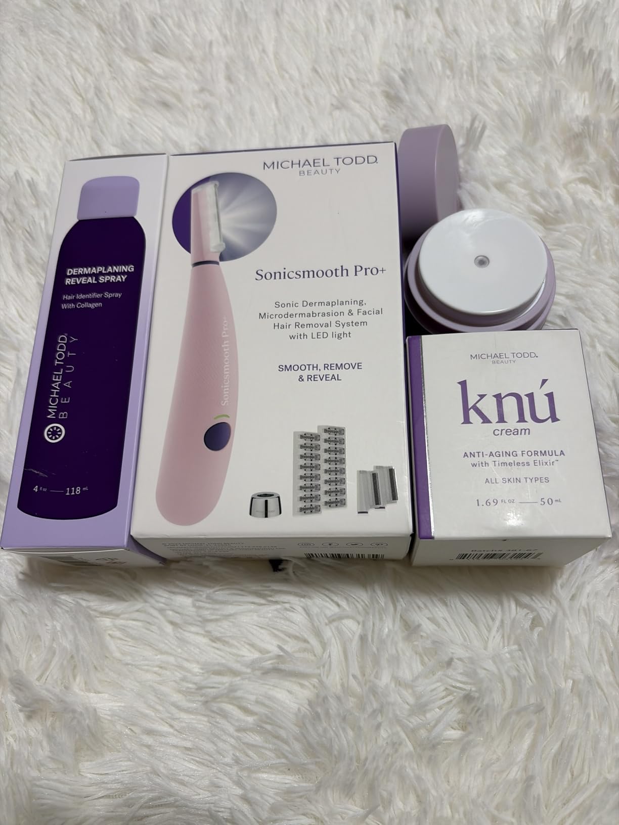 Michael Todd Beauty Sonicsmooth Pro+ Dermaplaning System & Eyebrow Trimmer customer photo 2