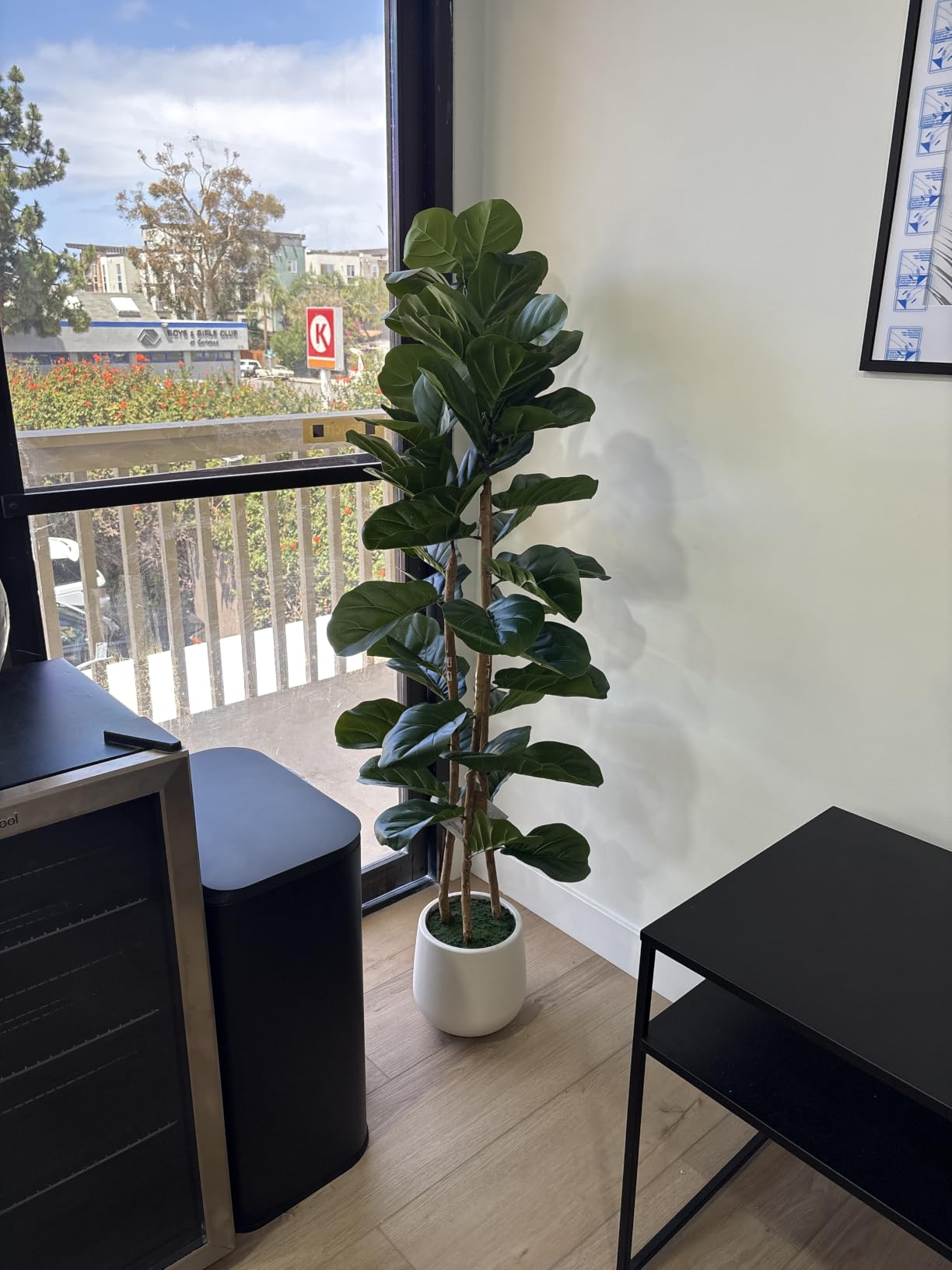 Artificial Fiddle Leaf Fig Tree with White Planter,5ft Tall Fake Tree with Natural Wood Trunk for Home Decor, Faux Ficus Tree Fake Moss for Indoor Office Living Room customer photo 1