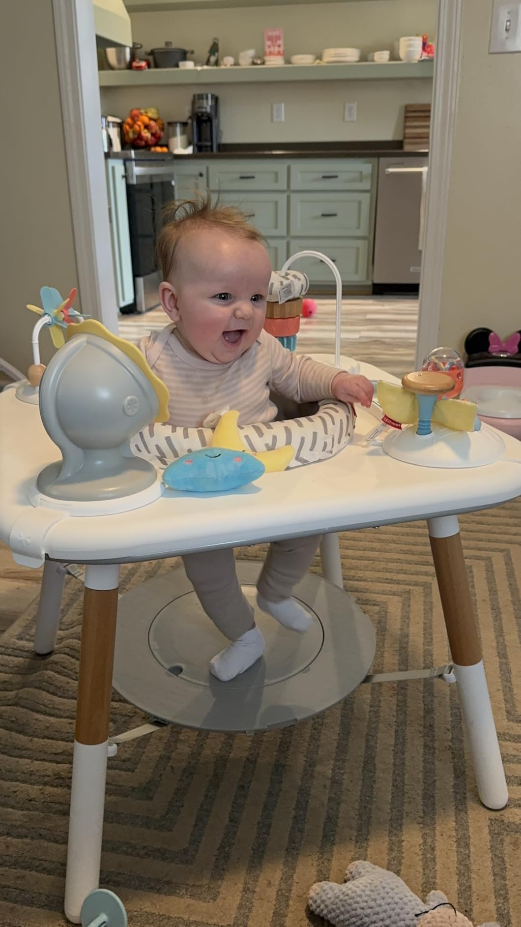 Skip Hop Discoverosity Montessori-Inspired 3-Stage Activity Center & Play Table for Baby Ages 4m+, Includes Mirror, Rattles, Teethers customer photo 1