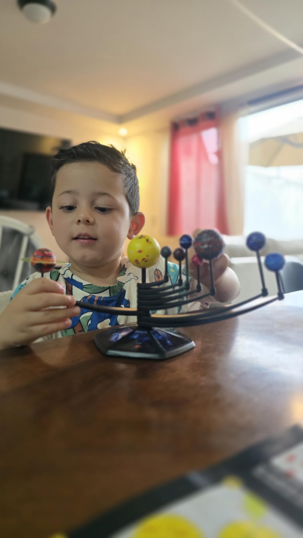 National Geographic Glow in the Dark Solar System Model for Kids Ages 8-12 customer photo 1