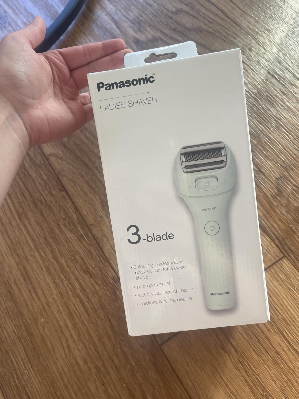 Panasonic Electric Bikini Trimmer, Waterproof Full-Body Cordless Electric Razors for Women Legs with Bikini Attachments, 3 Hypoallergenic Blades, for Travel, Shower, and Everyday Use - ES-AWL6AG customer photo 1