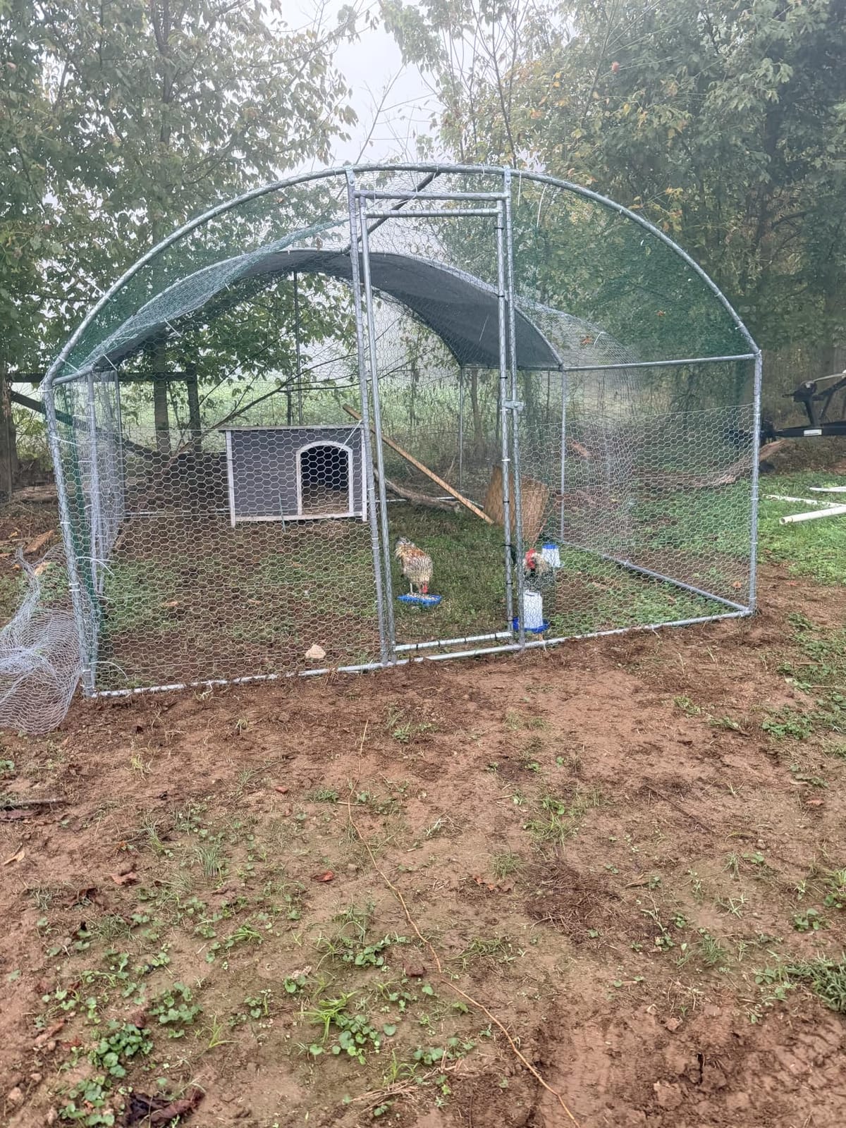 VEVOR Large Metal Chicken Coop, 19.7x9.8x6.5ft Walk-in Chicken Runs for Yard with Cover, Spire Roof Hen House with Security Lock for Outdoor and Backyard, Farm, Duck Rabbit Cage Poultry Pen customer photo 2