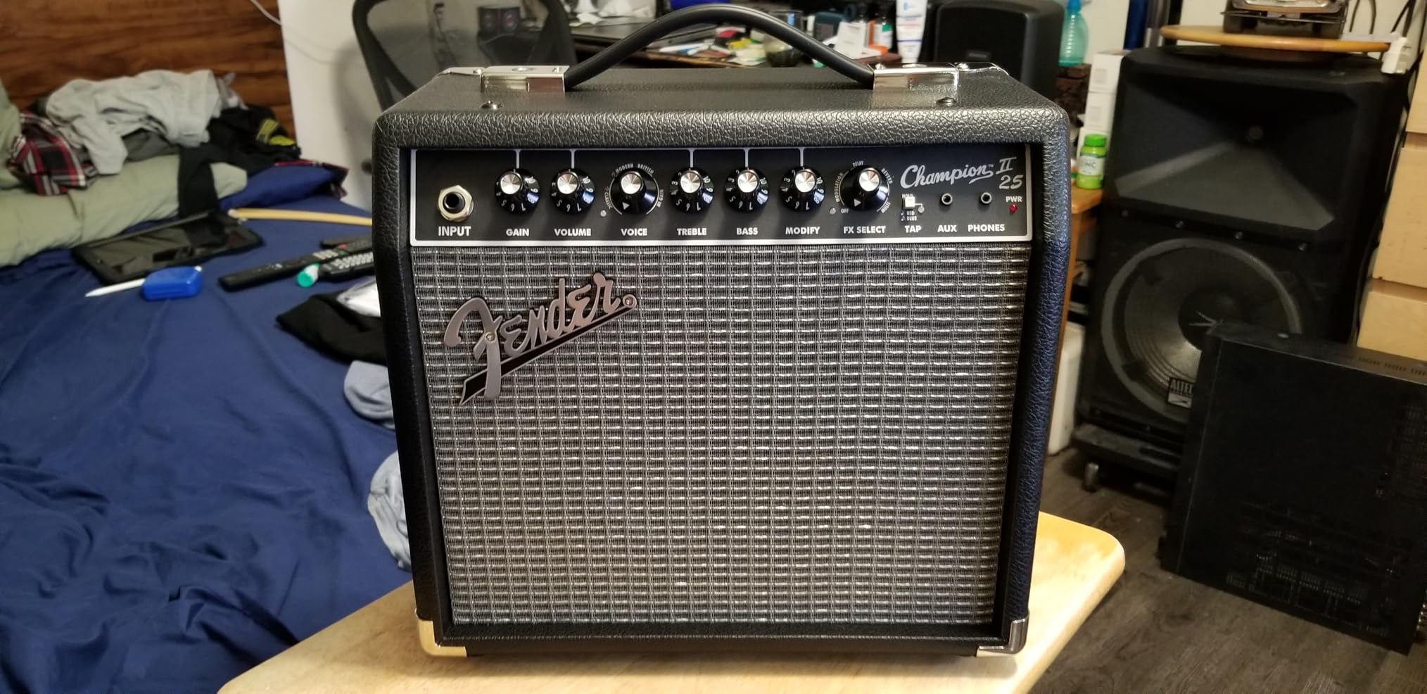 Fender Champion II 25 Watt Electric Guitar Combo Amp, Speaker, USB & Aux customer photo 1