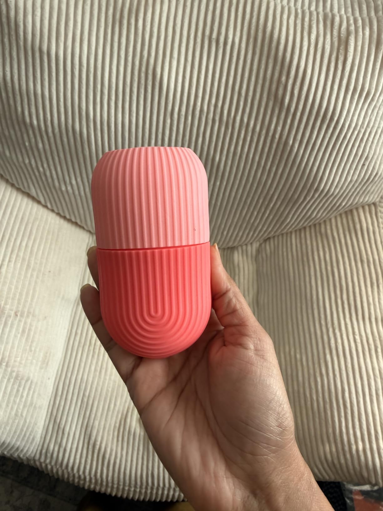 XHJRI Ice Face Roller Massager,Ice Cube Roller for Face, Eyes and Neck Naturally Conditioning and Skin Care,De-Puff Eye Bags,Reduce Migraine Pain,Reusable Massage Silicone Ice Mold (New Purple) customer photo 1