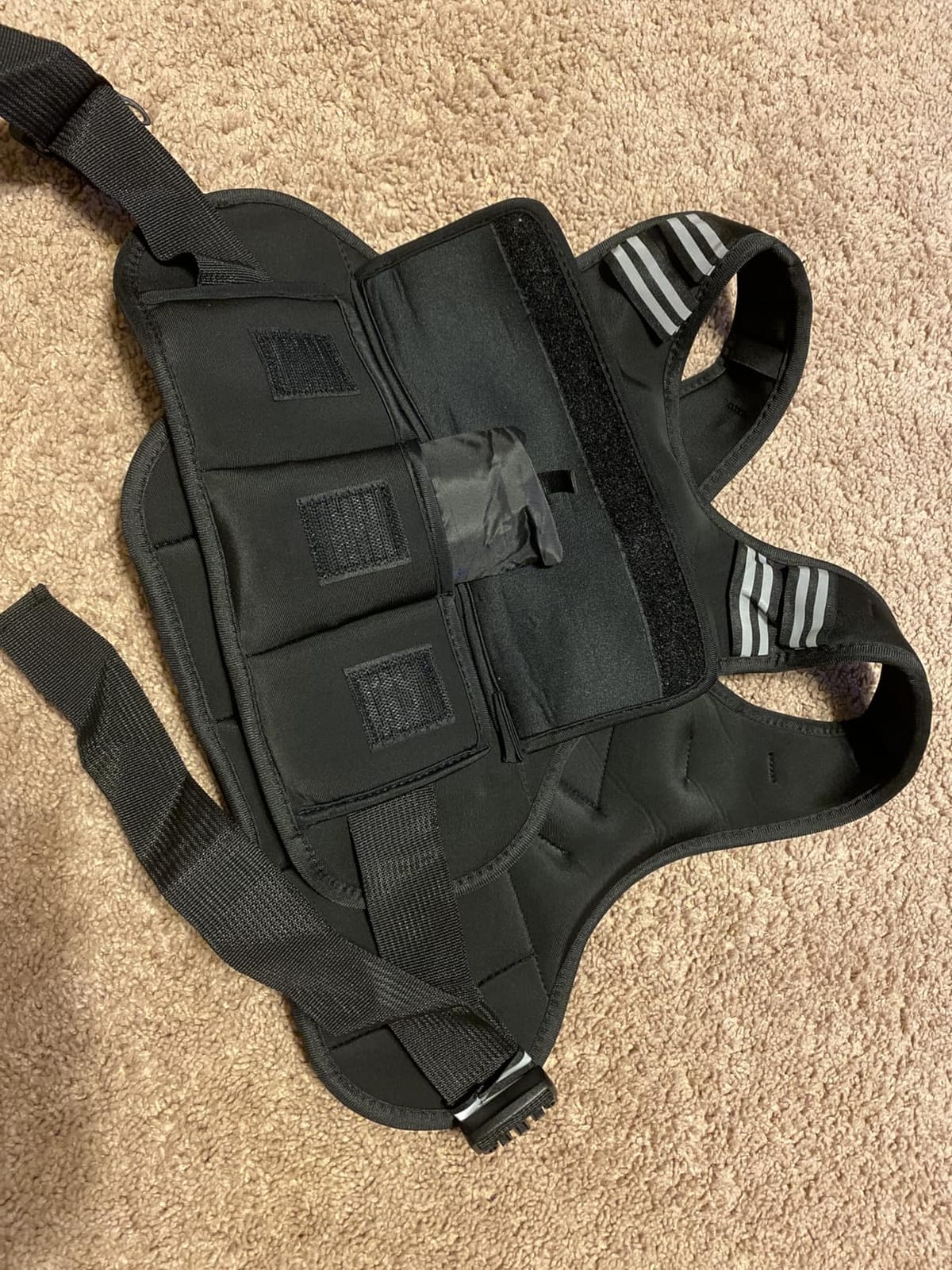 APEXUP Adjustable Weighted Vest, 4-10lb/12-18lb/20-32lb Vest with 6 Ironsand Weights and Large Pocket, Weight Vest for Men Women Strength Training, Running, Walking customer photo 1