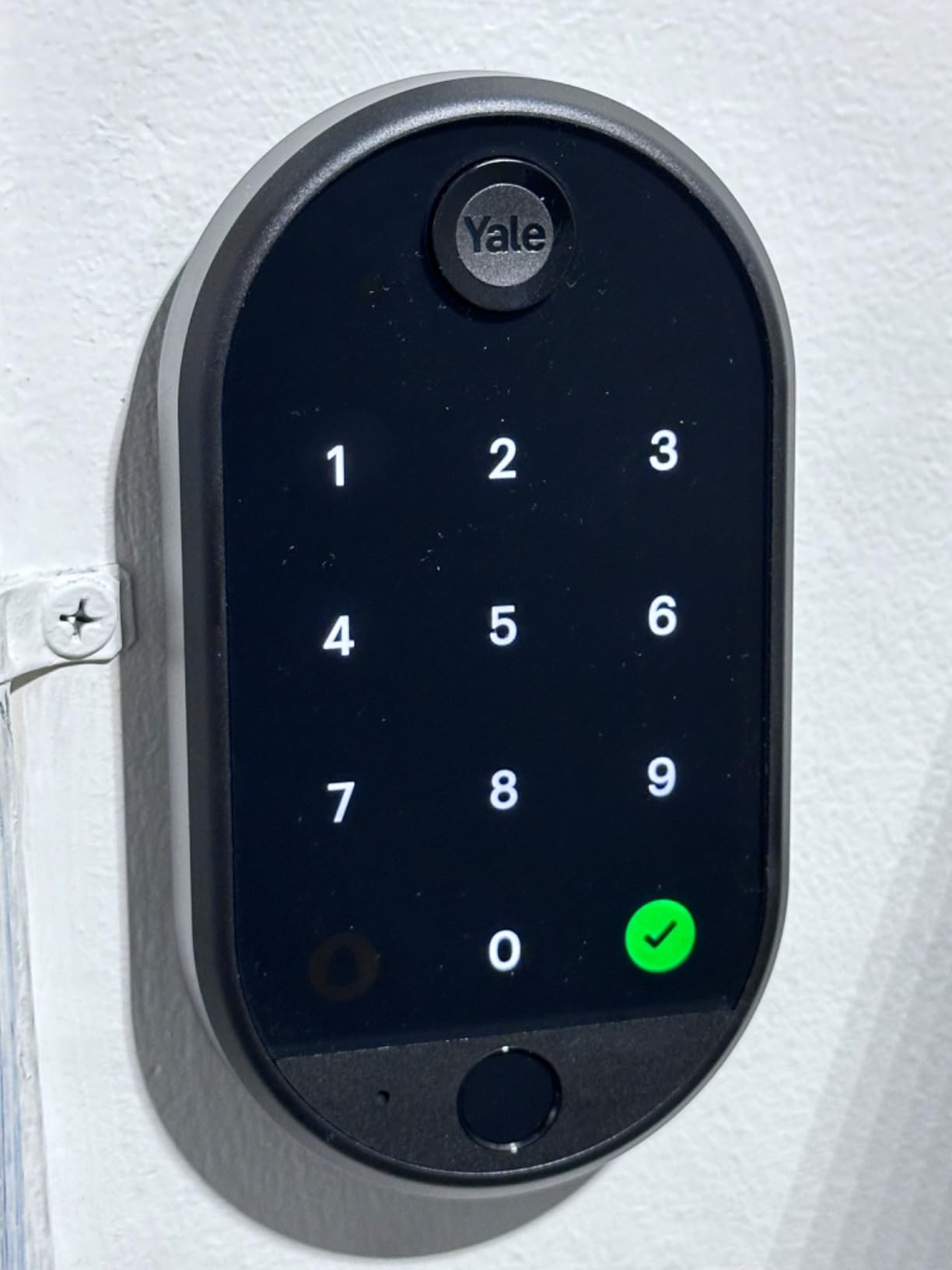 Yale August Wi-Fi Smart Lock with Keypad Touch in Silver customer photo 1