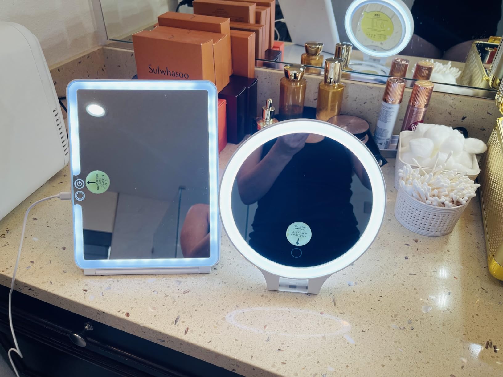 FASCINATE Travel 30X/1X Magnifying Mirror with Light Double Sided Mirror customer photo 1