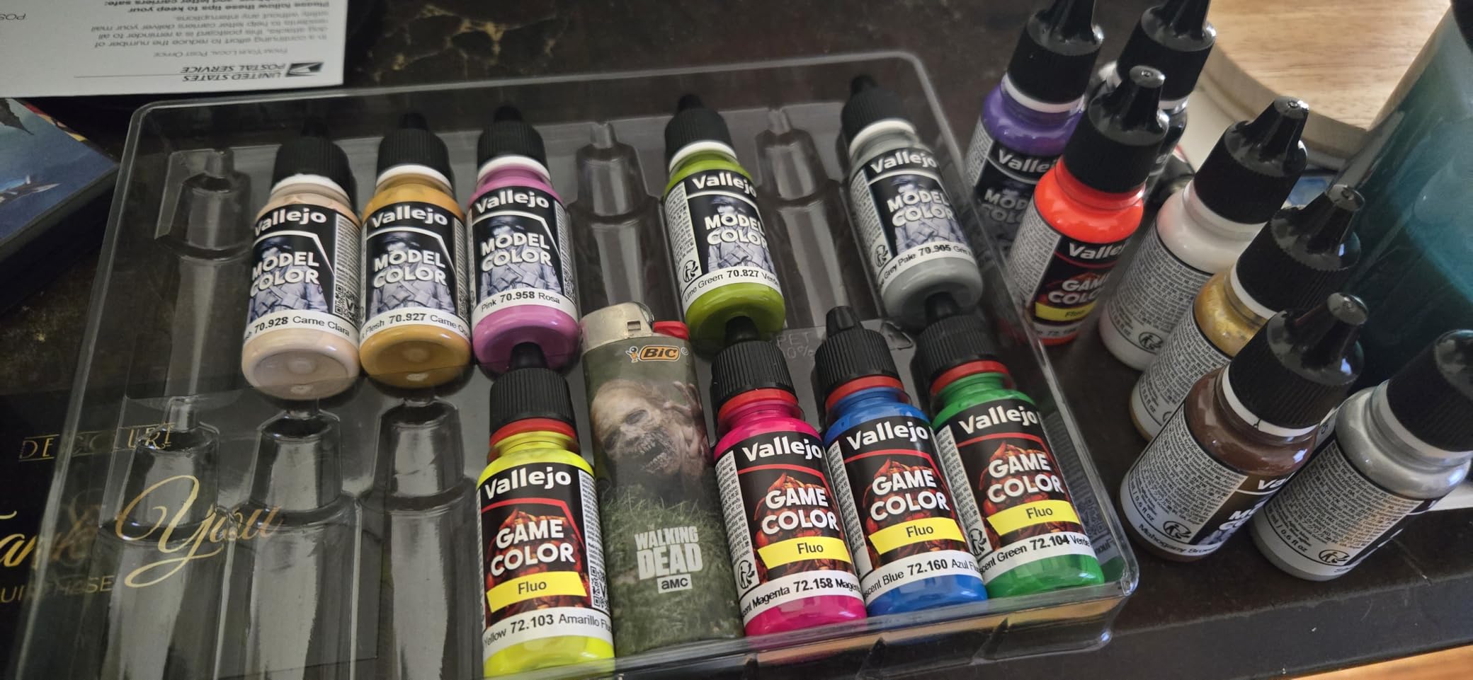 Vallejo - Wargame Special Acrylic Paint Set | Model Color | High Pigmentation Colors | Realistic and Historical Finishes for Model Kits & Scale Figures | 16 Bottles x 18 ml. (0.60 fl.oz) customer photo 2