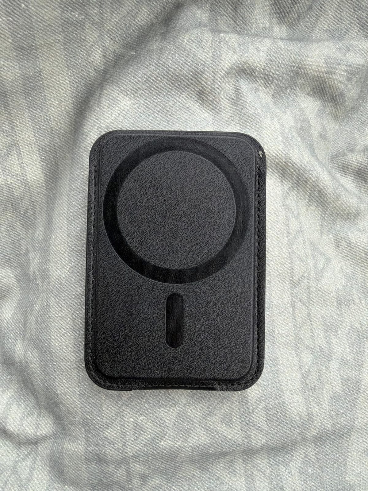 ESR for MagSafe Wallet, 5 Card Holder for Phone Case, RFID Blocking | MagSafe Sticker Included, Slim Magnetic Wallet for iPhone 17 Pro Max 17e 16 15 14 13 12 Series, Selected Samsung Galaxy, Black customer photo 2