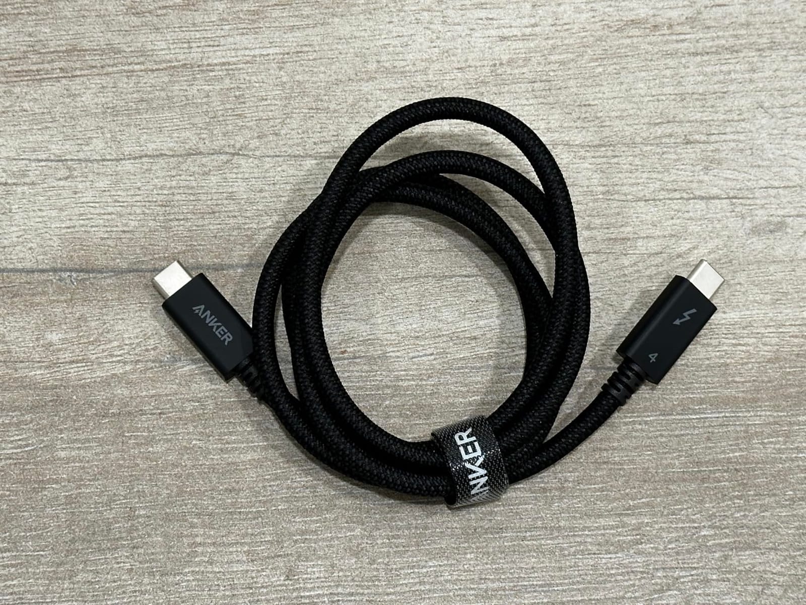 Anker Prime Thunderbolt 4 Cable, 3.3ft USB-C to USB-C Cable, 240W Charging customer photo 2