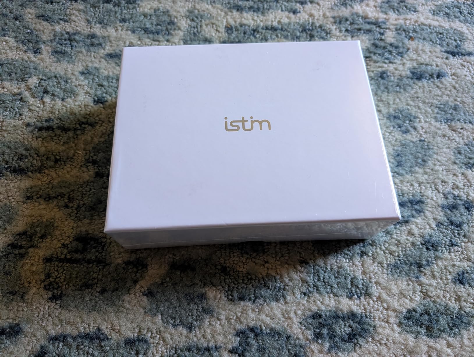 iStim S1 Wireless TENS Unit for Menstrual Relief – Period Pain Relief Device for Period Cramps and Back Pain, TENS Machine with Heat, Rechargeable Drug-Free TENS Massager with Japanese Gel Pads customer photo 1