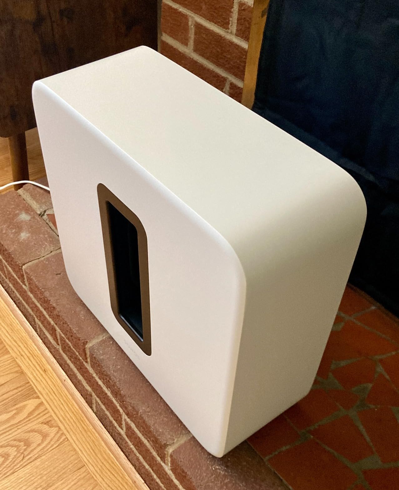 Sonos Sub 4 - Wireless Subwoofer - White | Dual Force-Canceling Woofers | Deep, Dynamic Bass | Works with Arc, Arc Ultra, Beam soundbars | WiFi customer photo 1